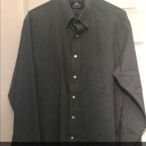 Men’s button down shirt wrinkle free